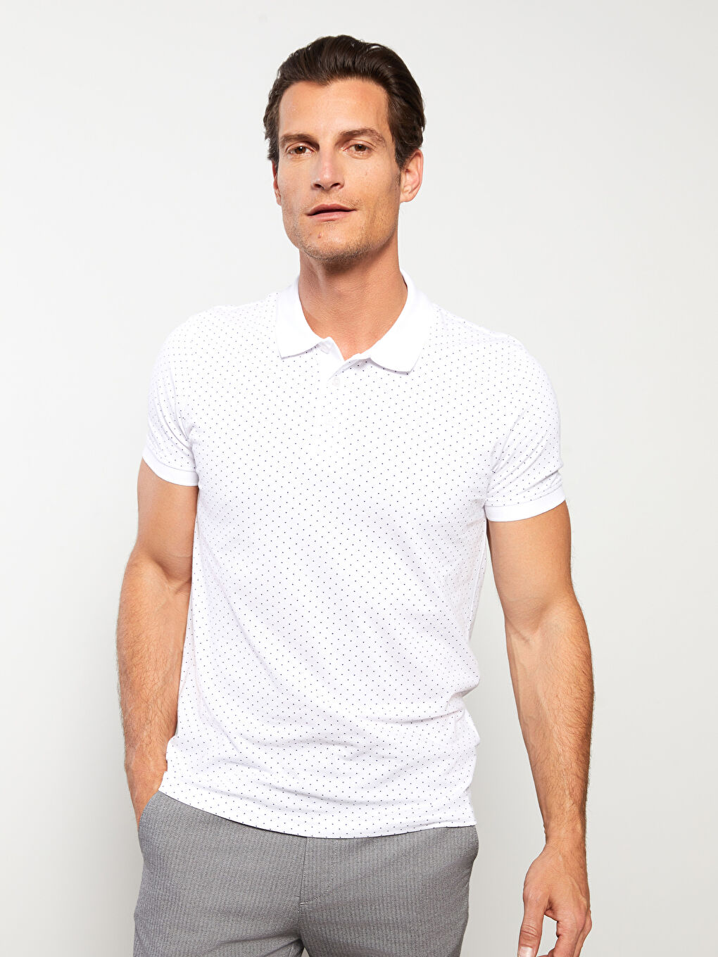 Beyaz Polo Yaka Kısa Kollu Desenli Pike Erkek Tişört