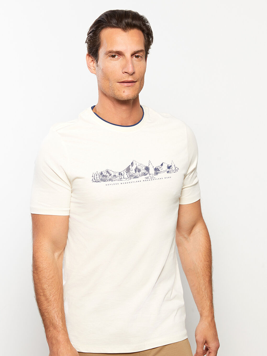 Tricou cu Mânecă Scurtă Imprimat pentru Bărbați cu Guler Rotund