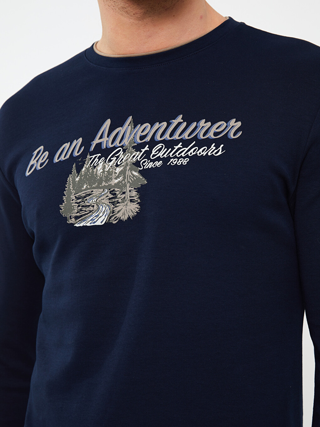 Crew Neck Long Sleeve Printed Men's Sweatshirt-3
