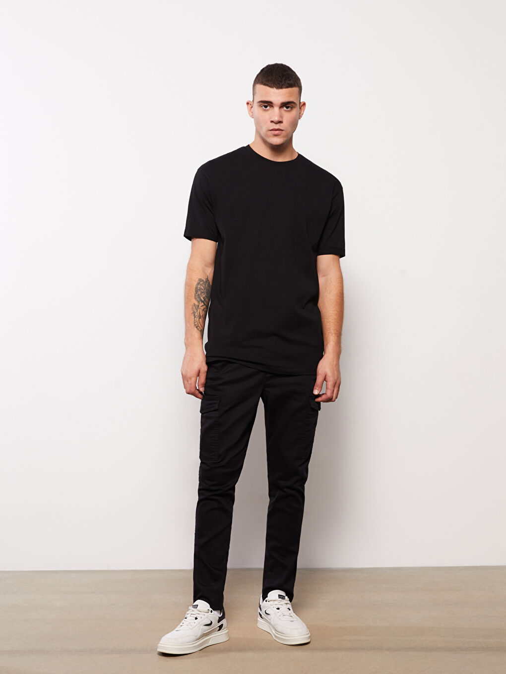 CRNA Cargo pantalone Muškarac -S31874Z8-RQL