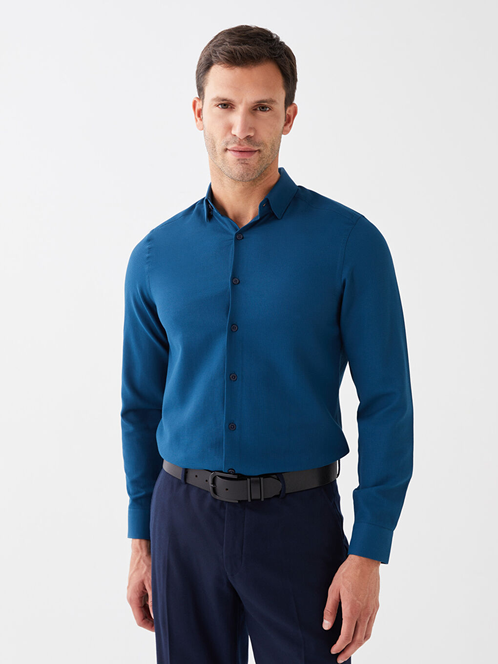 ерлерге арналған тар пішім ұзын жең добби матасы жейде