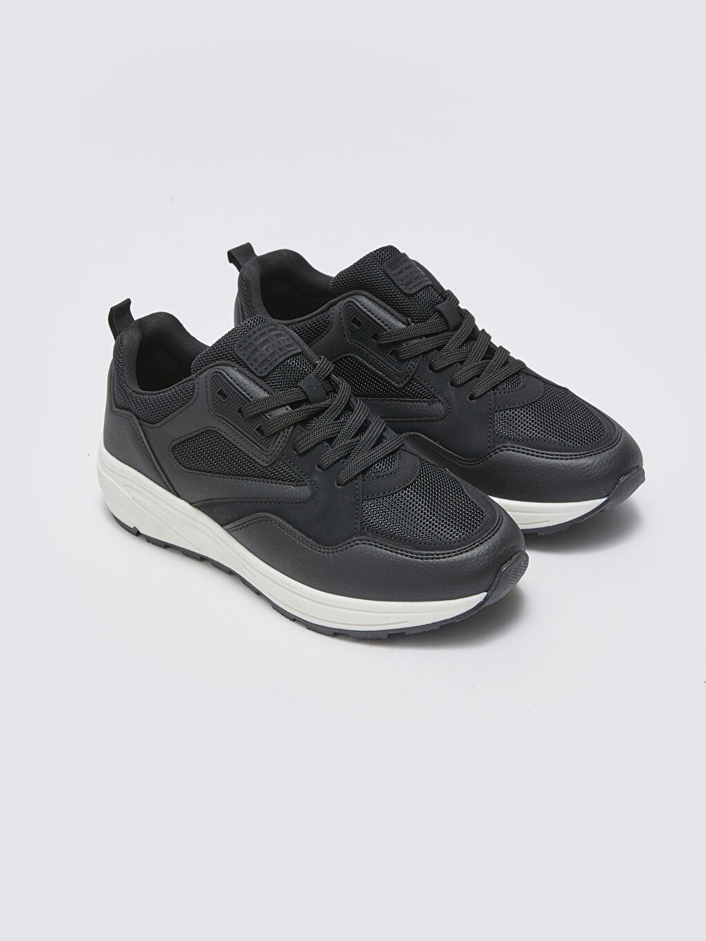 Siyah Deri Görünümlü Erkek Spor Ayakkabı-1