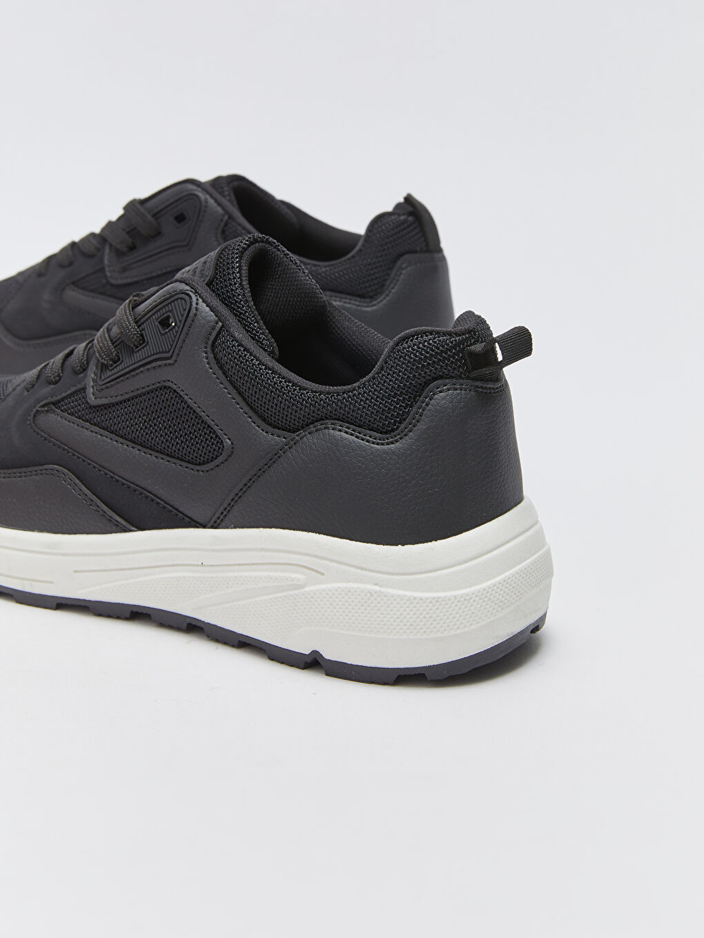 Siyah Deri Görünümlü Erkek Spor Ayakkabı-9