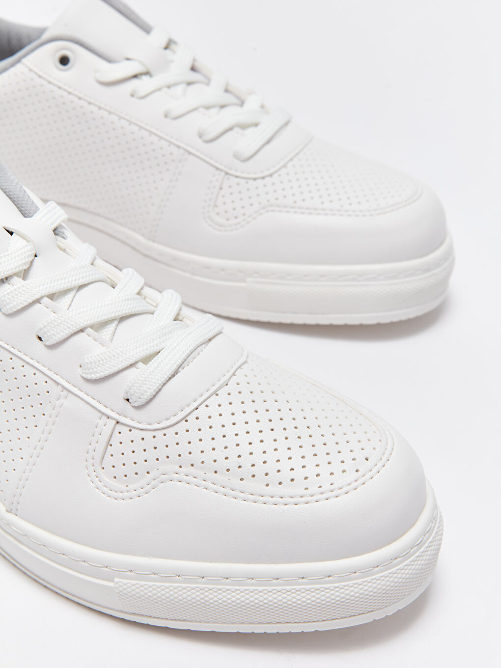 Beyaz Bağcıklı Erkek Spor Ayakkabı-2