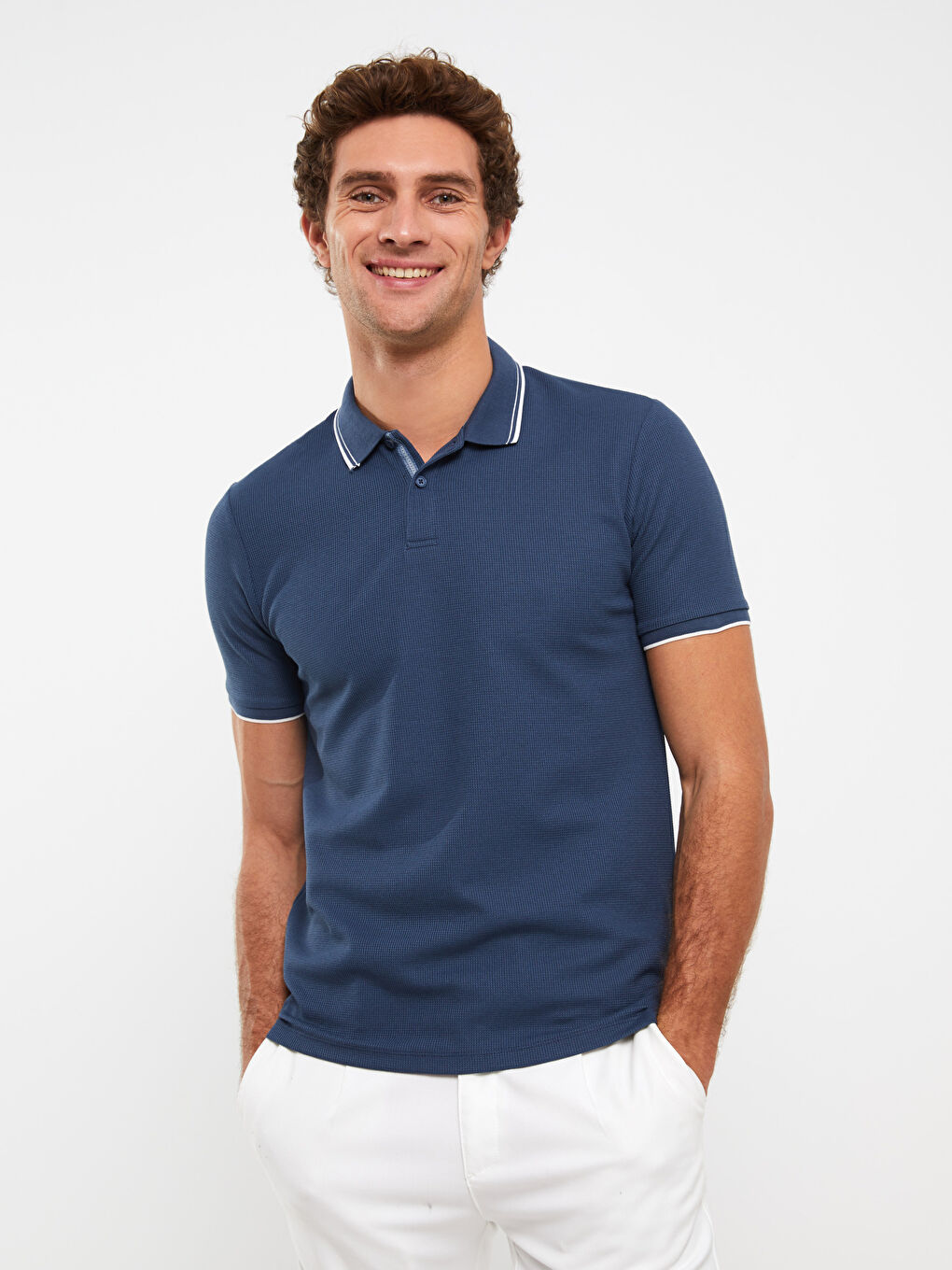 تي شيرت برقبة بولو وكم قصير رجال