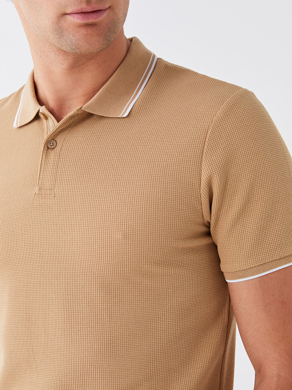Bej Polo Yaka Kısa Kollu Erkek Tişört-3