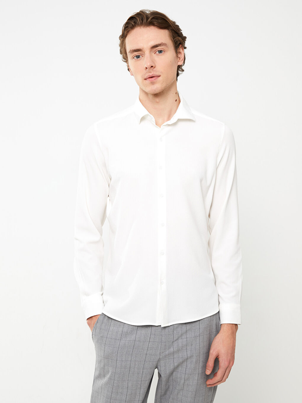 Beyaz Slim Fit Uzun Kollu Armürlü Erkek Gömlek-1