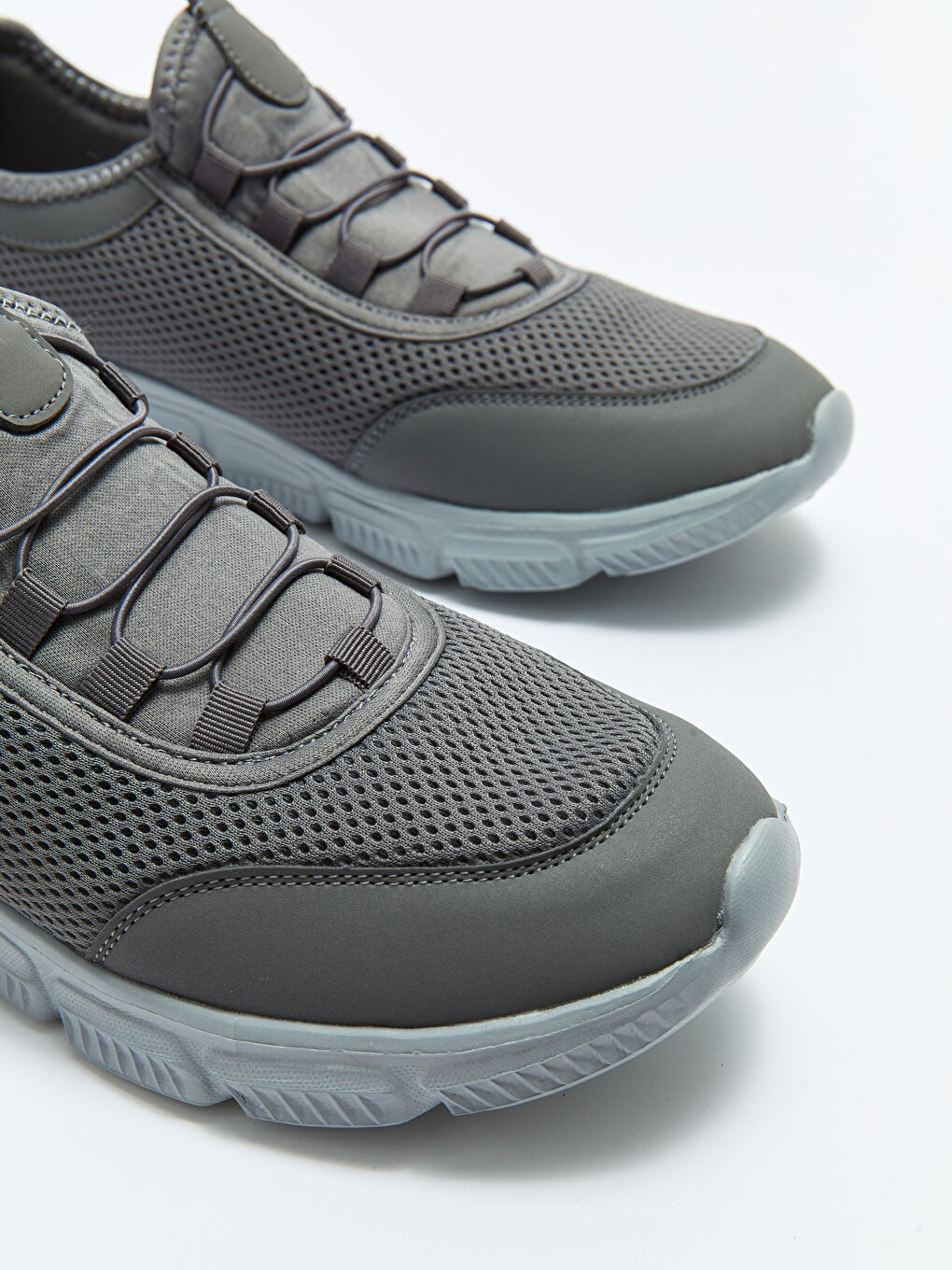 Детализированные Мужские Кроссовки на Шнуровке-2