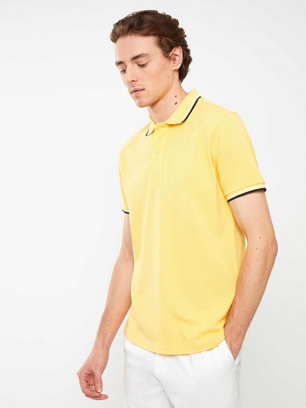 T-shirt En Piqué À Manches Courtes Et Col Polo Pour Homme