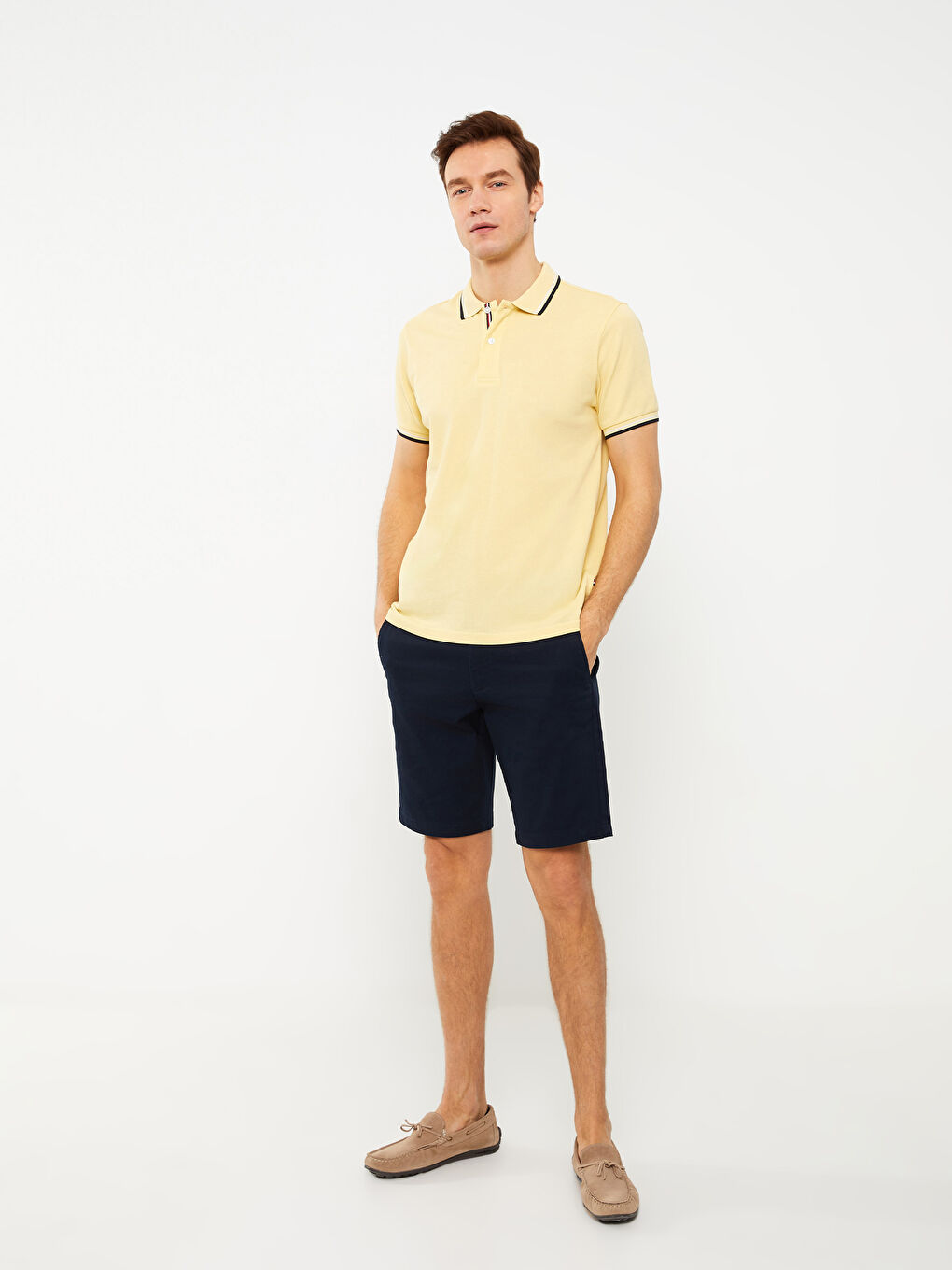 T-shirt en piqué à manches courtes et col polo pour homme-2