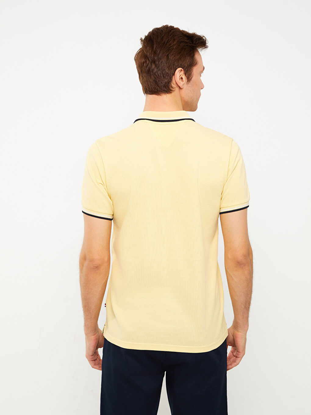 T-shirt en piqué à manches courtes et col polo pour homme-4