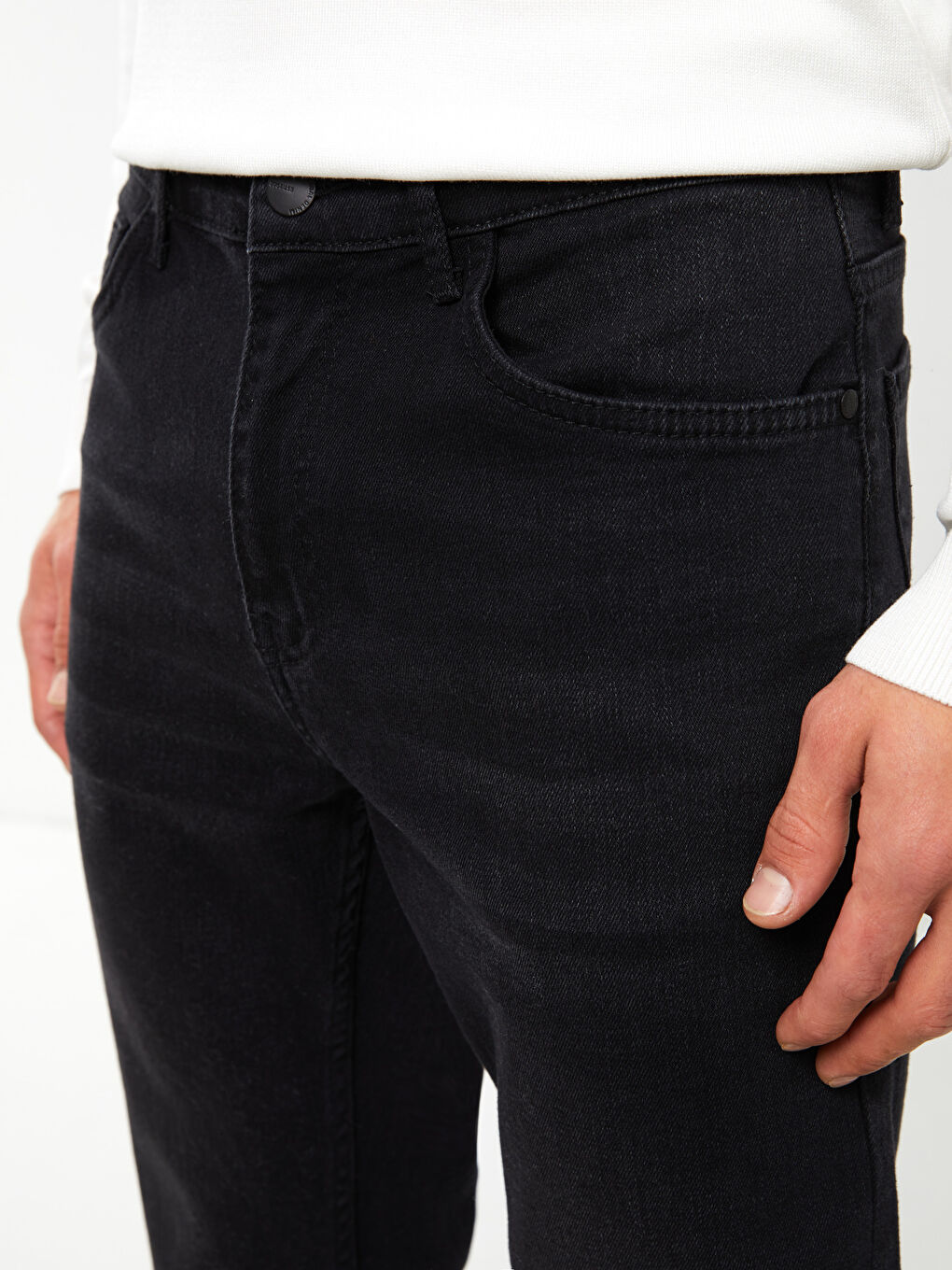 790 Relaxed Fit Men's Denim Trousers -S32404Z8-326