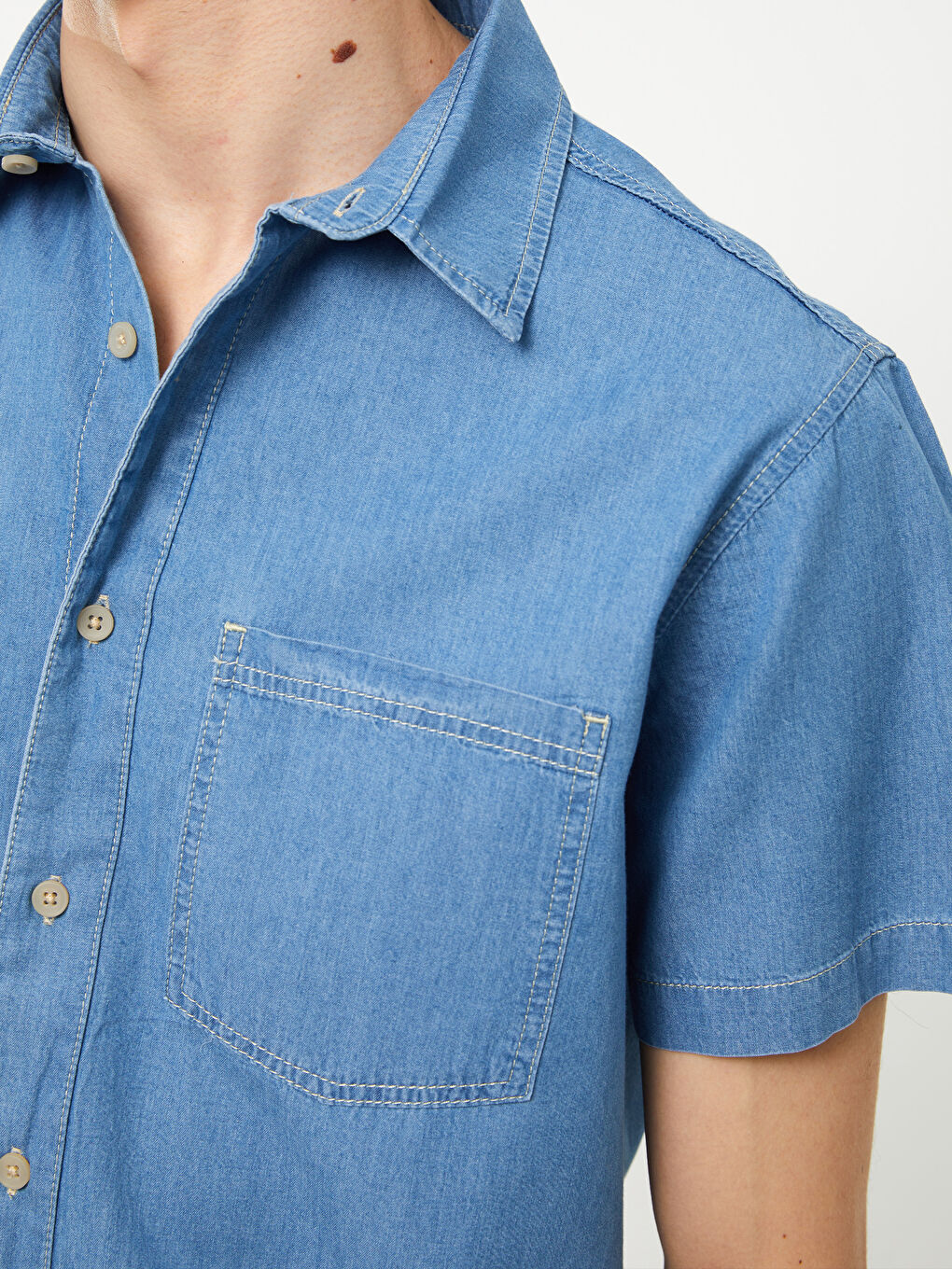 Comfortable Fit Short Sleeve Men's Jean Shirt -S32427Z8-H45