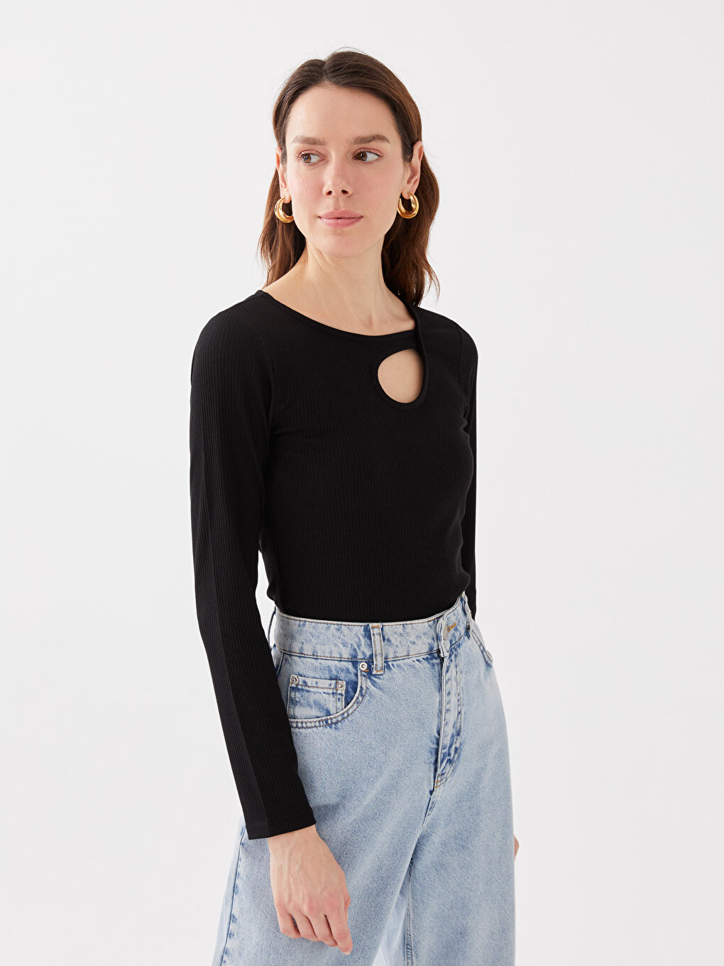 Siyah Bisiklet Yaka Düz Uzun Kollu Kadın Tişört-1