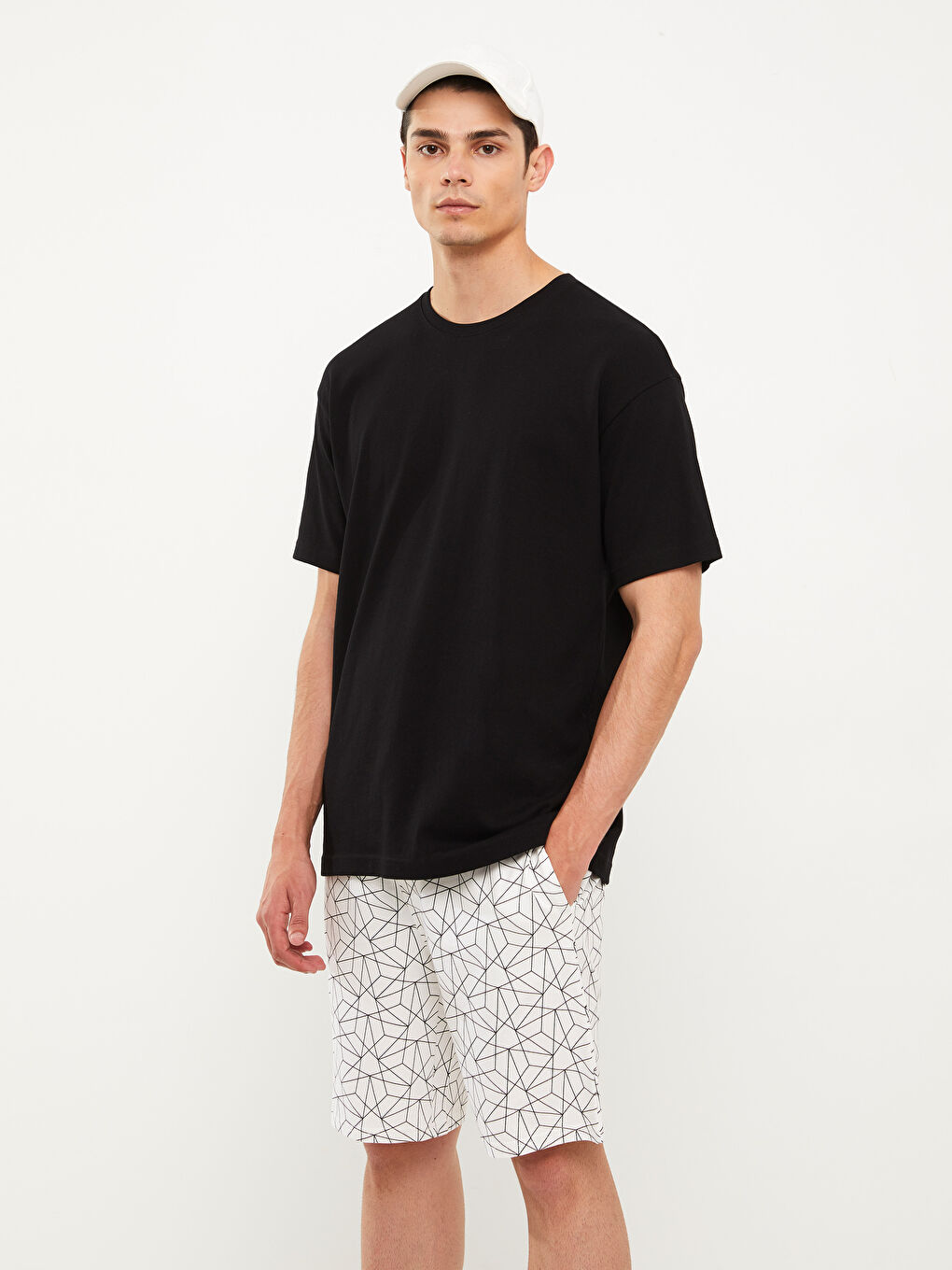 XSIDE Beyaz Slim Fit Desenli Erkek Şort