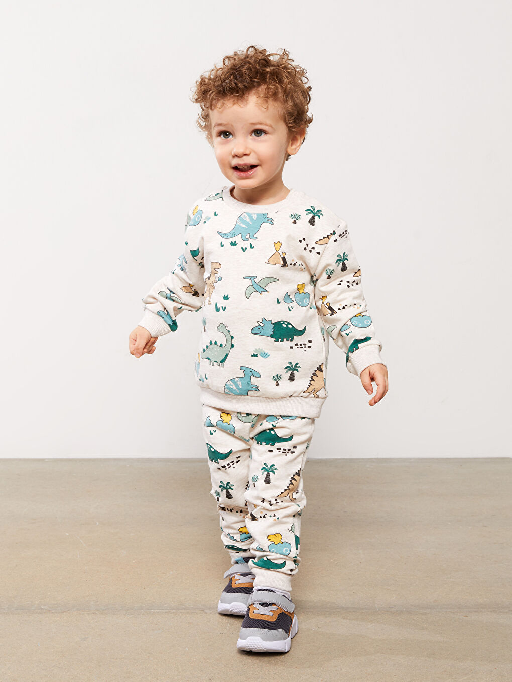 Ekru Bisiklet Yaka Baskılı Erkek Bebek Sweatshirt ve Eşofman Altı-1