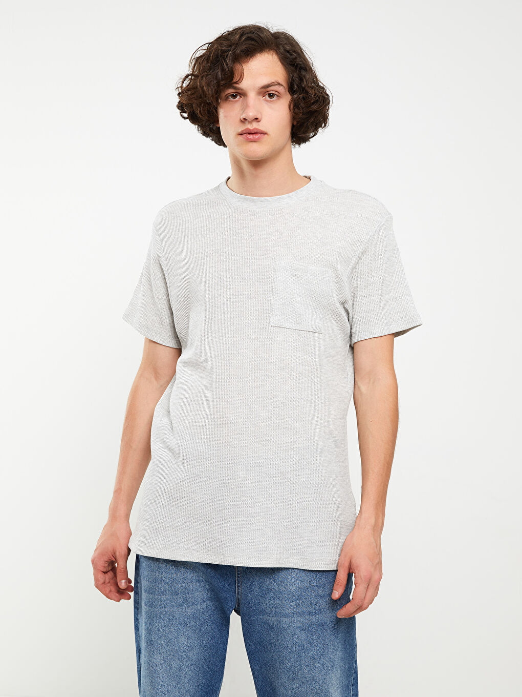 تيشيرت رجالي بياقة دائرية وكم قصير-1