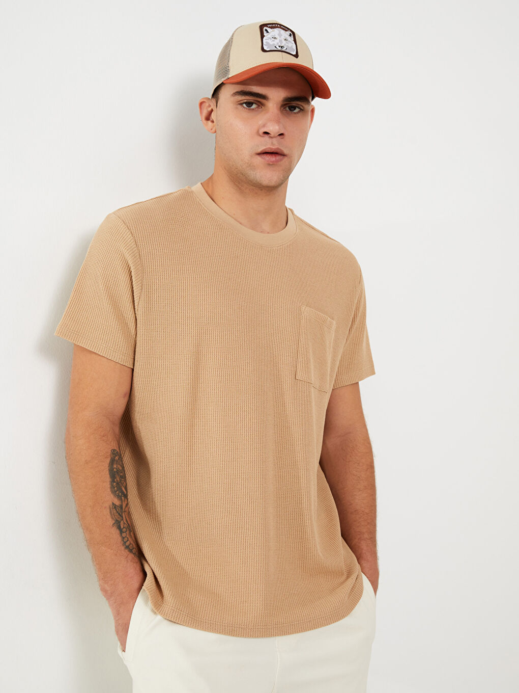 Bej Bisiklet Yaka Kısa Kollu Erkek Tişört