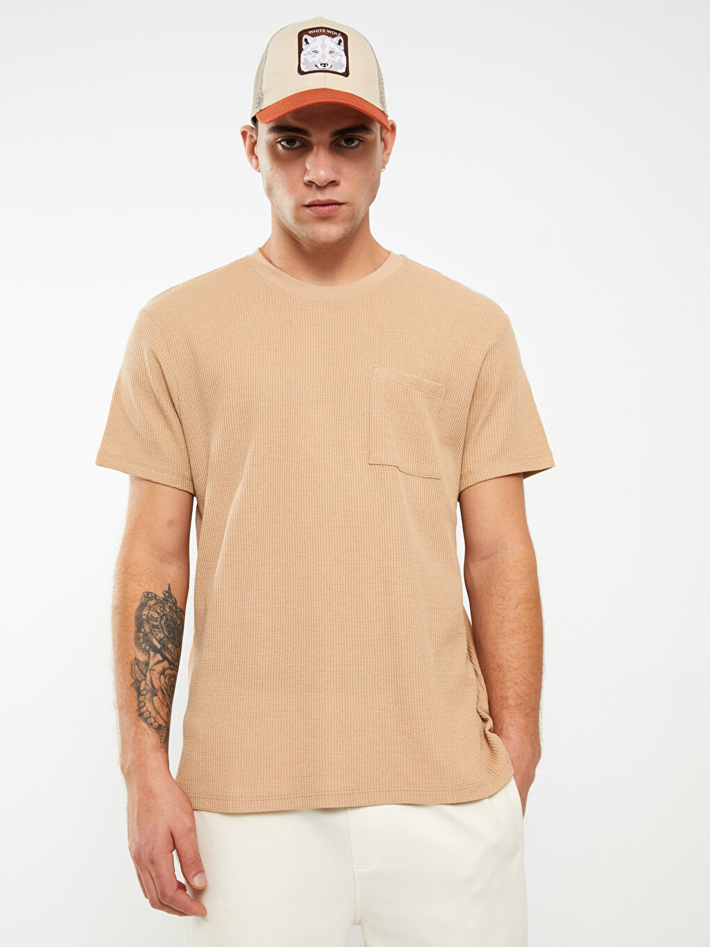 Bej Bisiklet Yaka Kısa Kollu Erkek Tişört-1