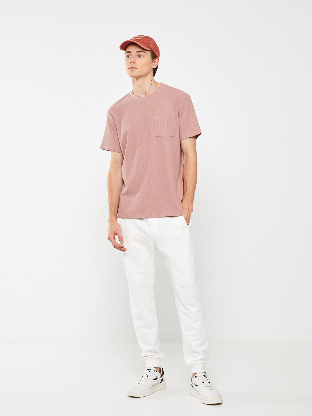 Pembe Bisiklet Yaka Kısa Kollu Erkek Tişört-1