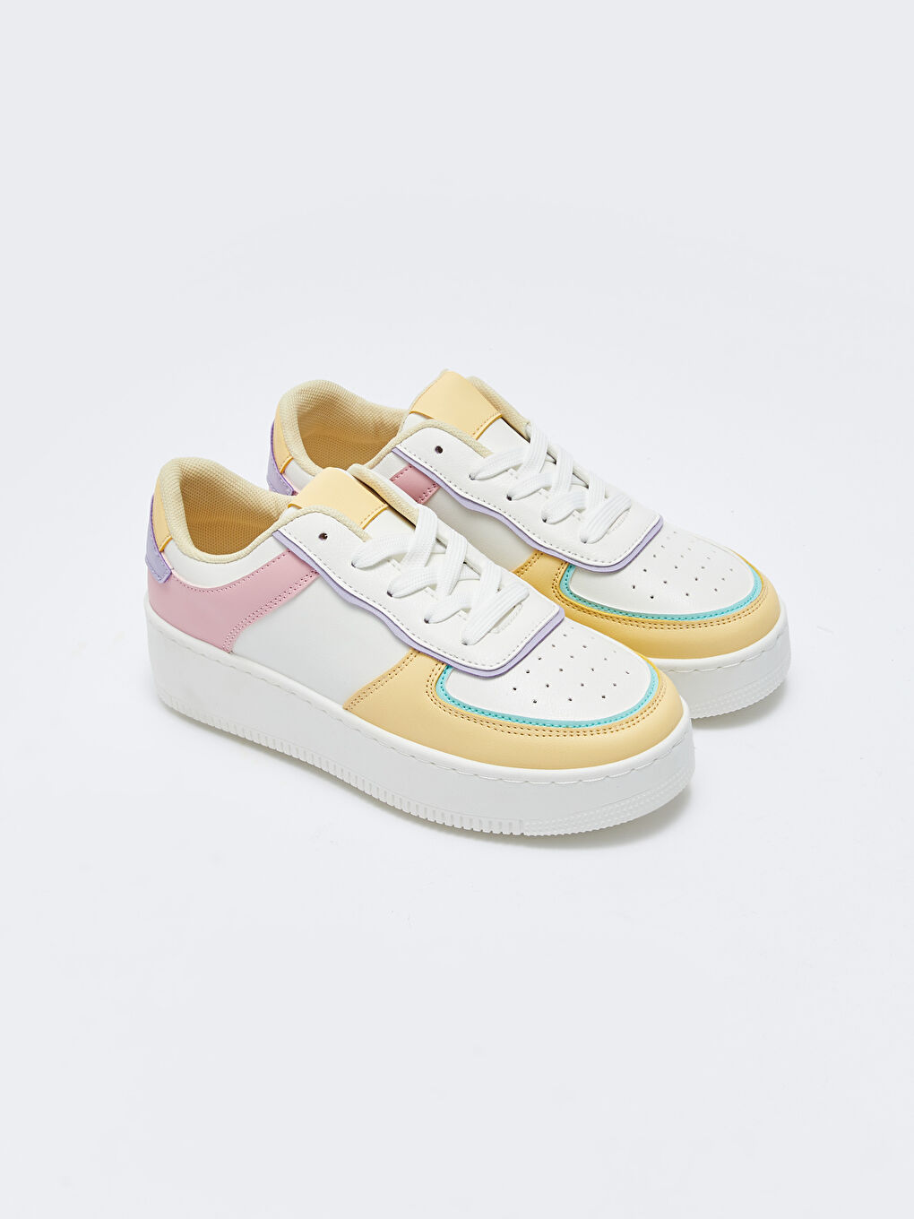 LCW STEPS Baskets en Similicuir à Lacets Bloc de Couleurs pour Femmes -S32612Z8-M0T