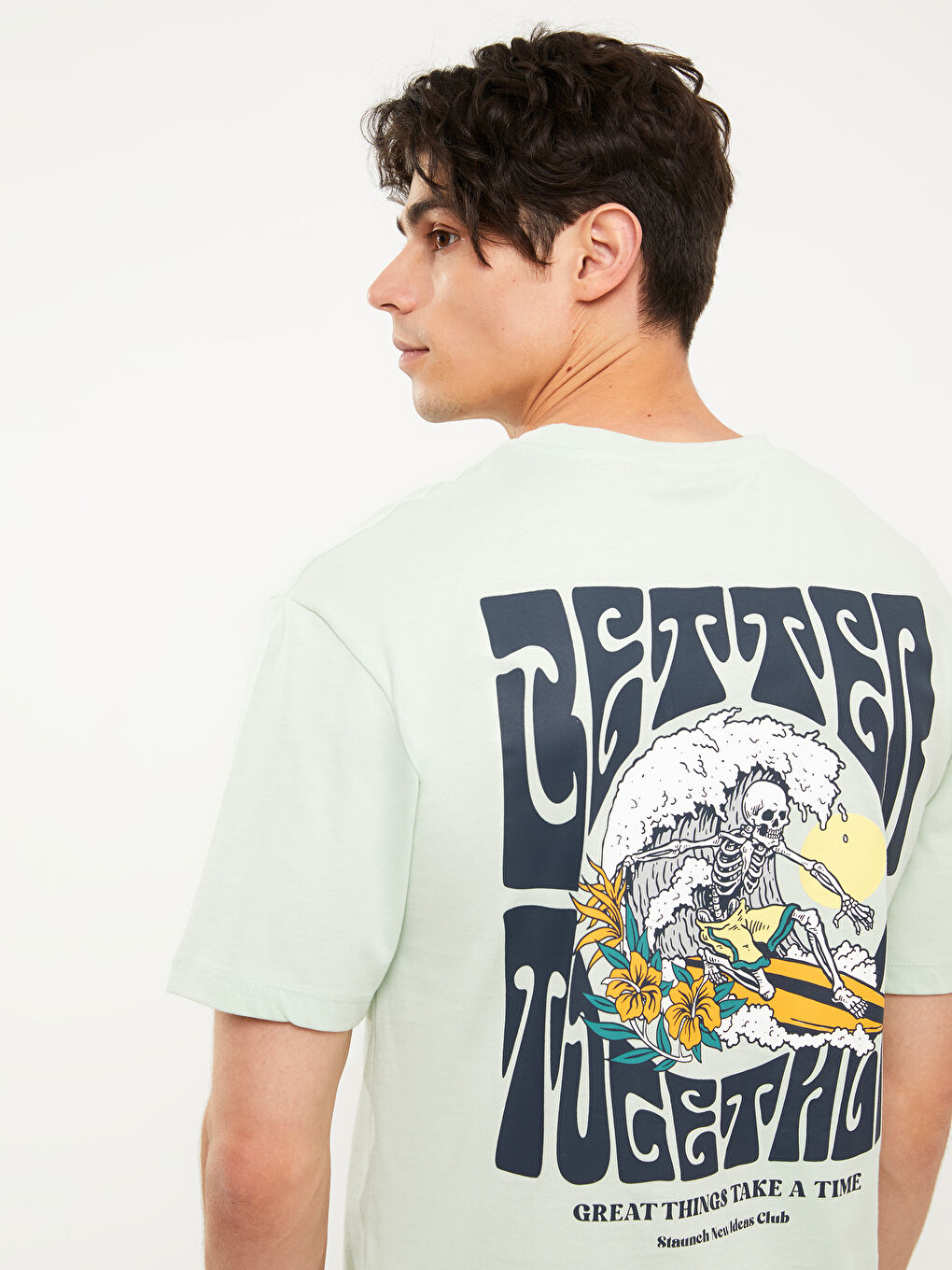 Футболка мужская из джерси с круглым вырезом