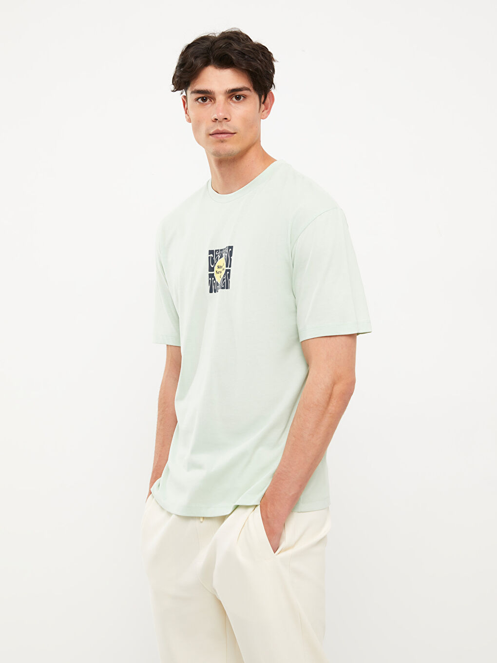 Футболка мужская из джерси с круглым вырезом-1