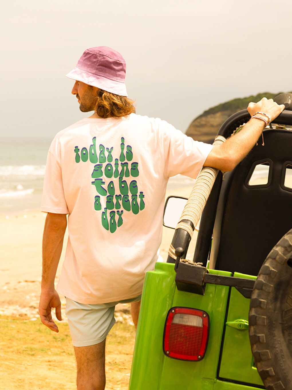 تيشيرت رجالي بياقة دائرية قماش جيرسي