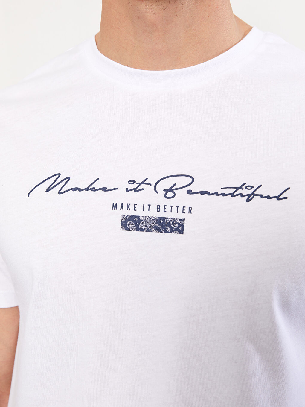 Beyaz Bisiklet Yaka Kısa Kollu Baskılı Penye Erkek Tişört-4