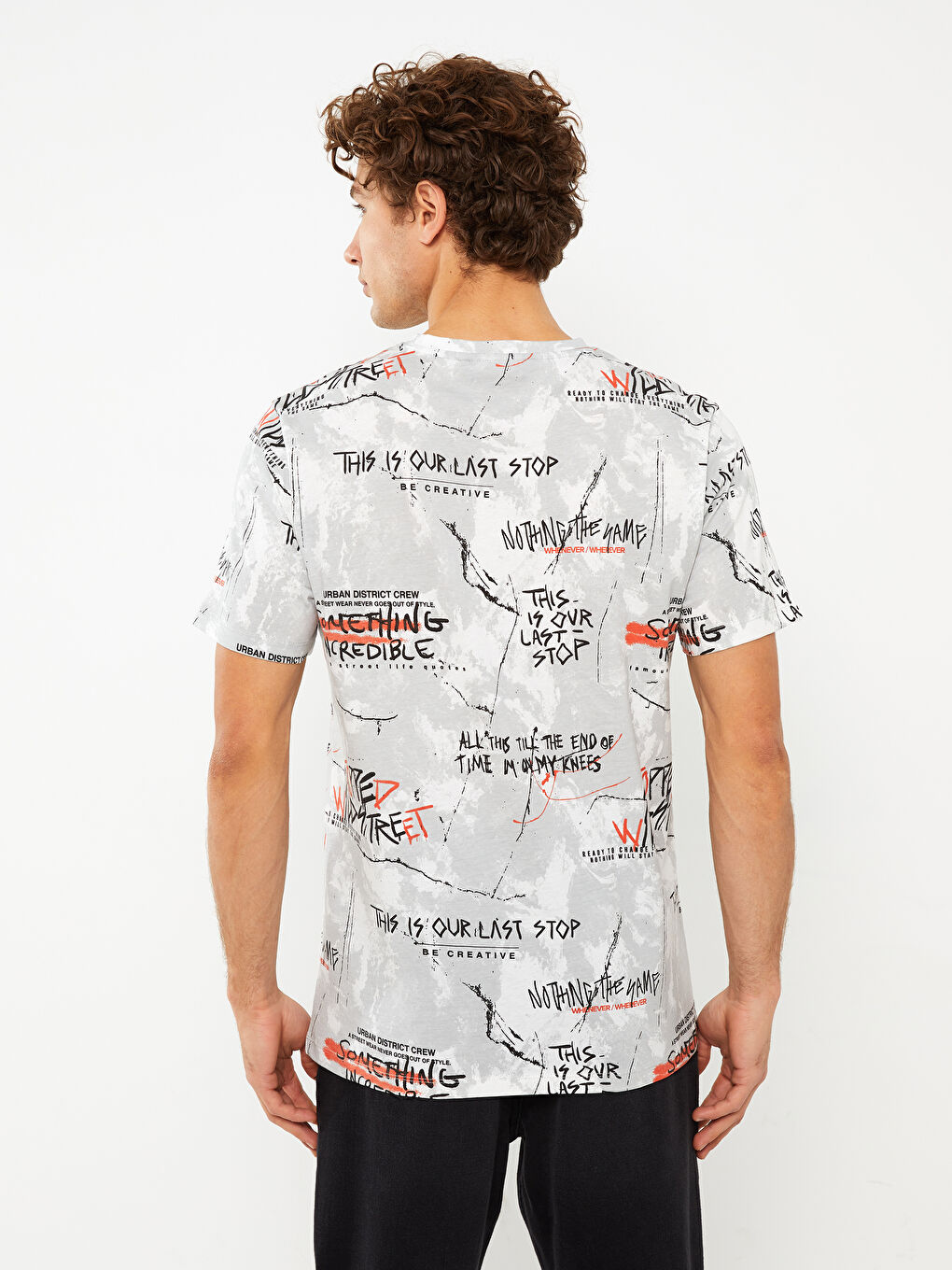 Beyaz Bisiklet Yaka Kısa Kollu Baskılı Penye Erkek Tişört-4