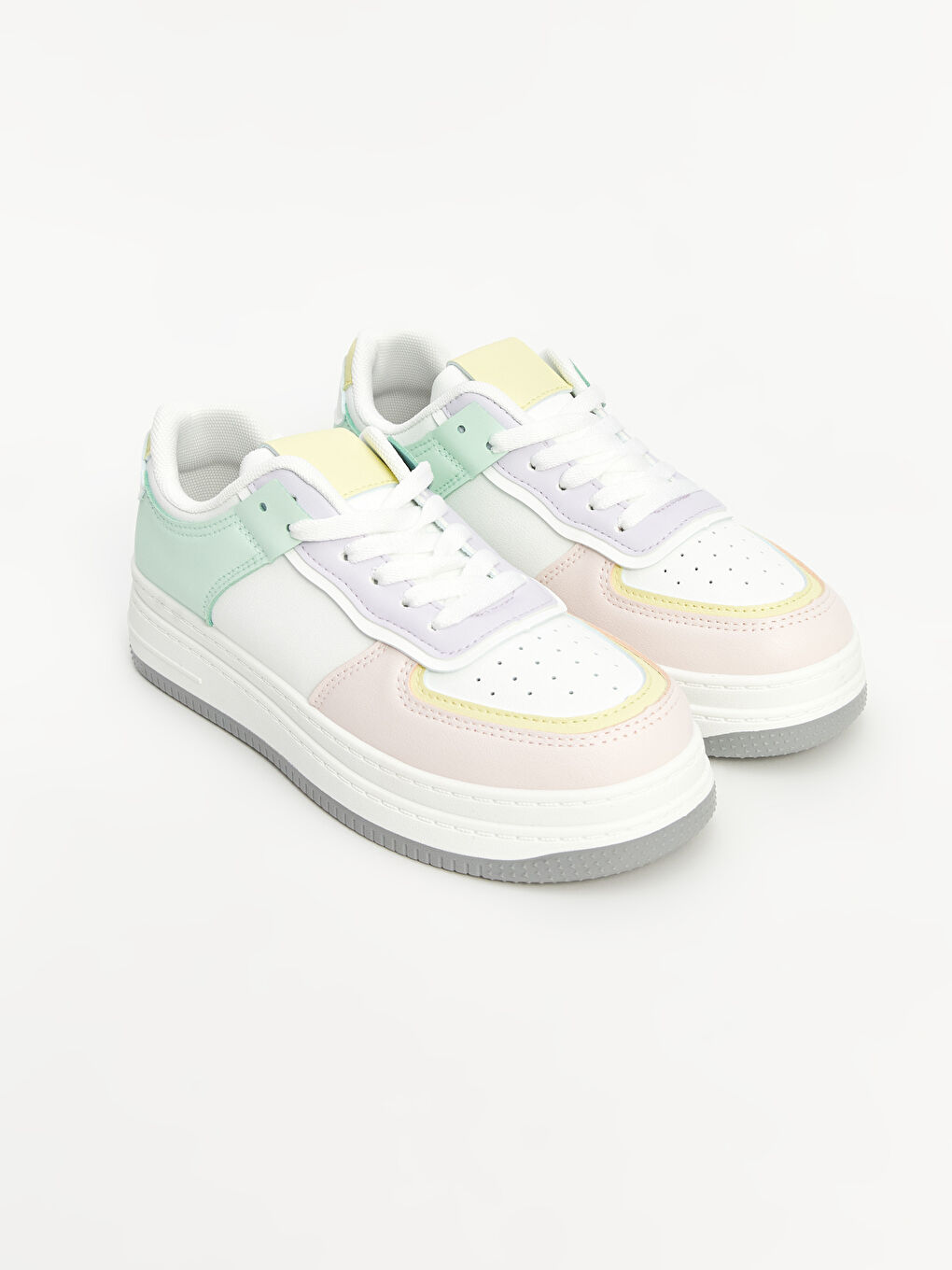 LCW STEPS Baskets à Lacets Bloc de Couleurs pour Femmes -S32645Z8-M0T