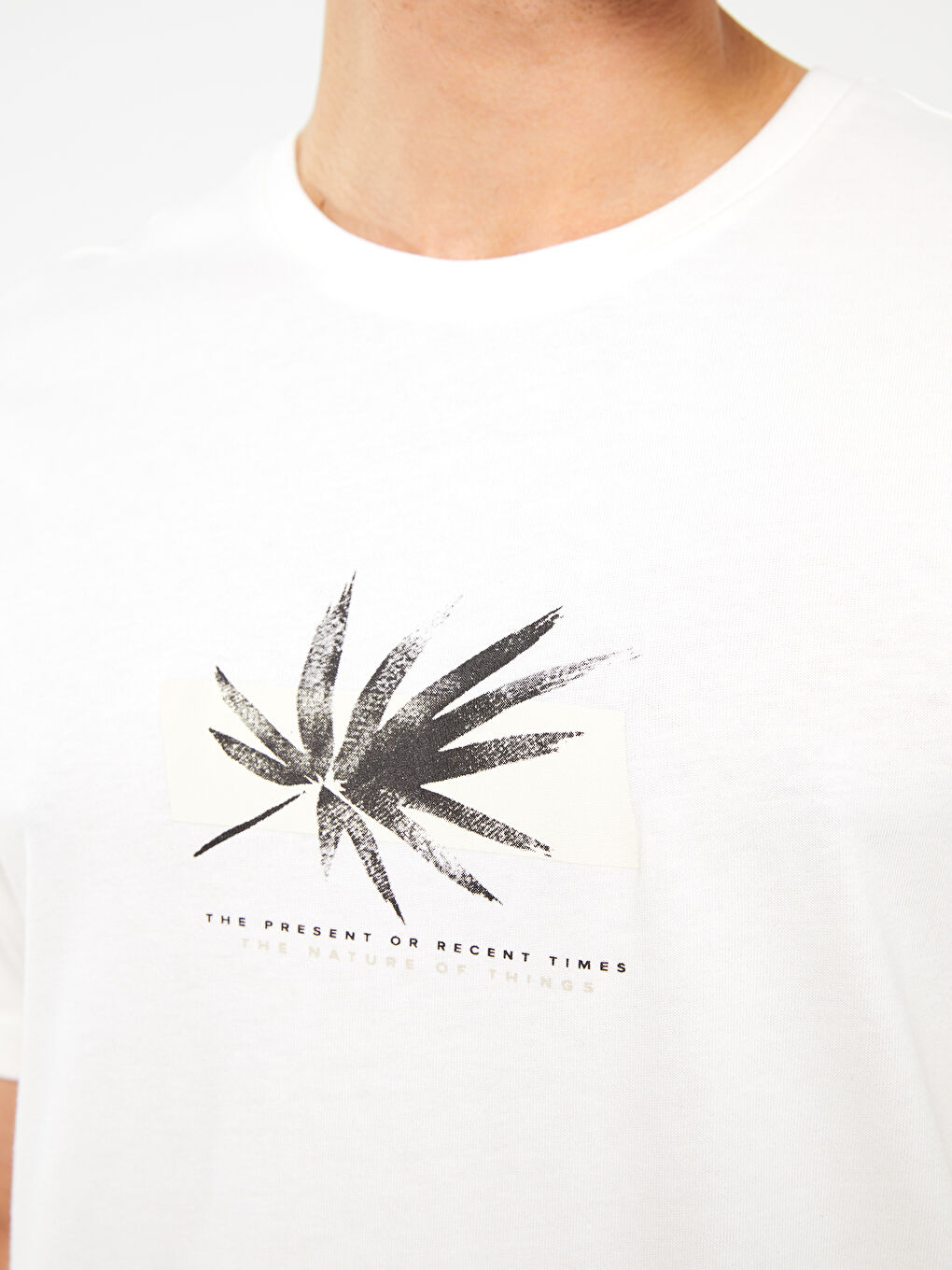 تيشيرت رجالي ياقة دائرية كم قصير مطبوع قطن ممشط-3