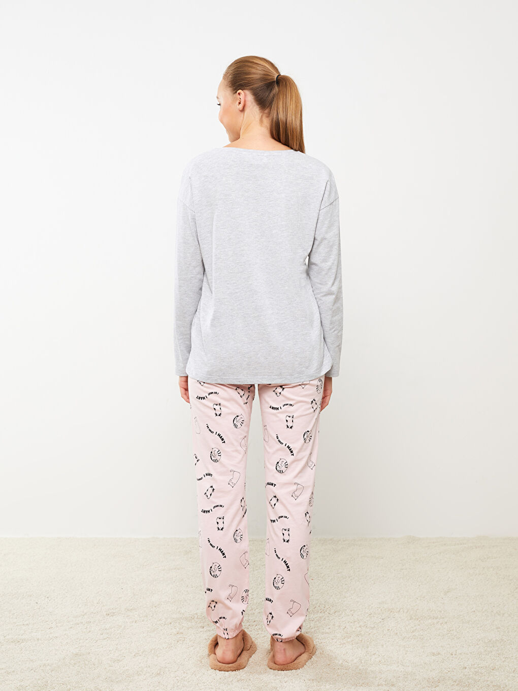 Crew Neck Printed Long Sleeve Women's Pyjama Set-4