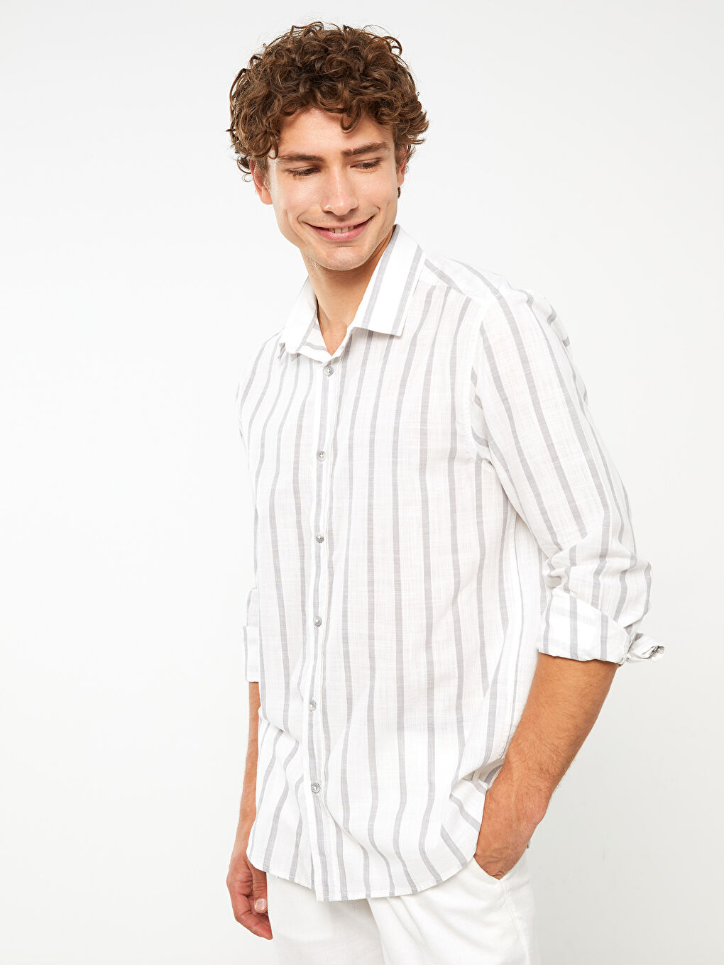 Chemise homme en popeline rayée manches longues coupe standard-1