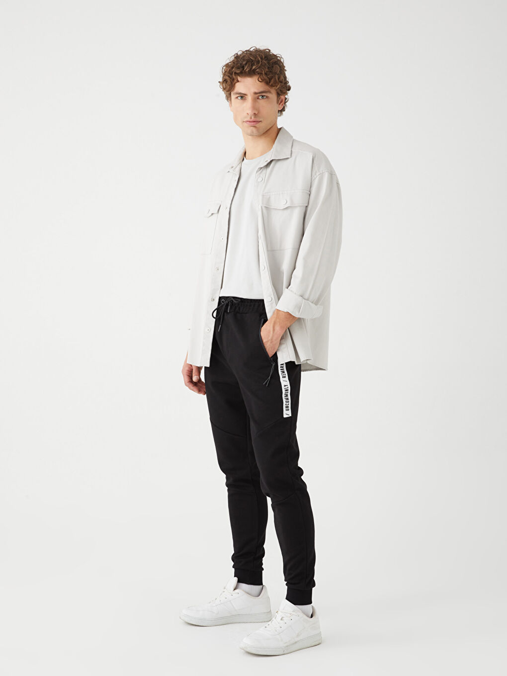LC Waikiki Elastic Waist Printed Men's Sweatpants -S32966Z8-CVL