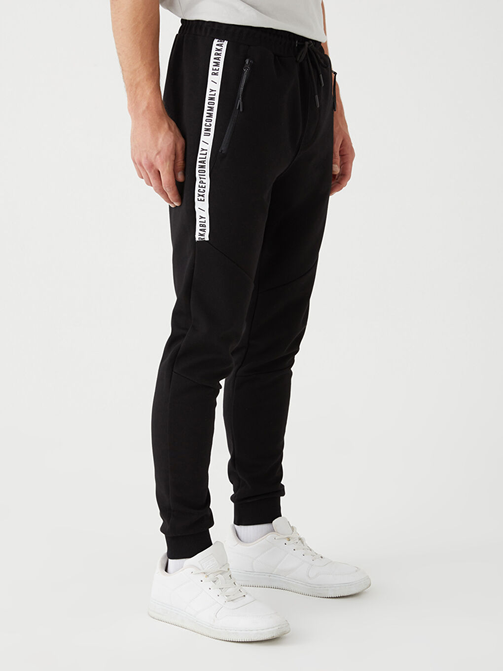 LC Waikiki Elastic Waist Printed Men's Sweatpants -S32966Z8-CVL