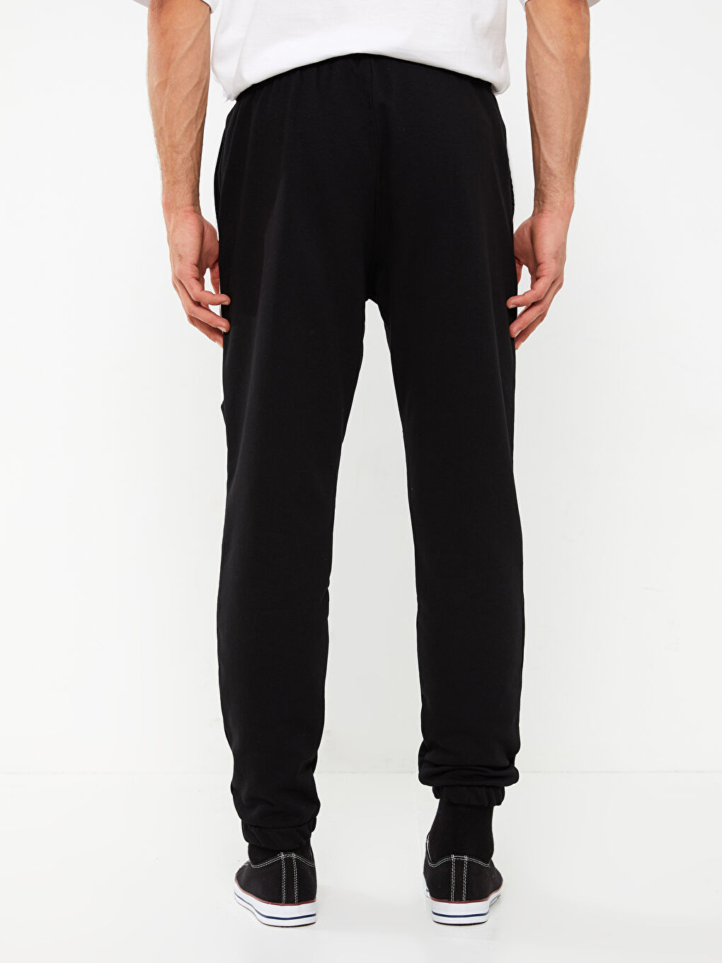 بنطلون رياضي رجالي مطبوع بقصة ضيقة-4