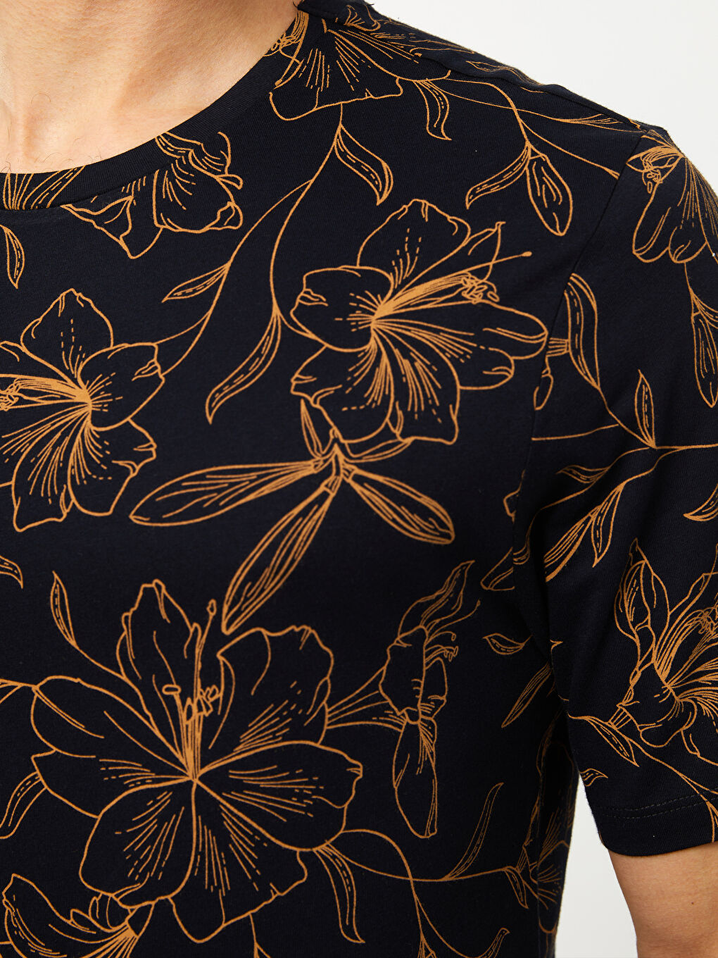 Lacivert Bisiklet Yaka Kısa Kollu Baskılı Penye Erkek Tişört-3