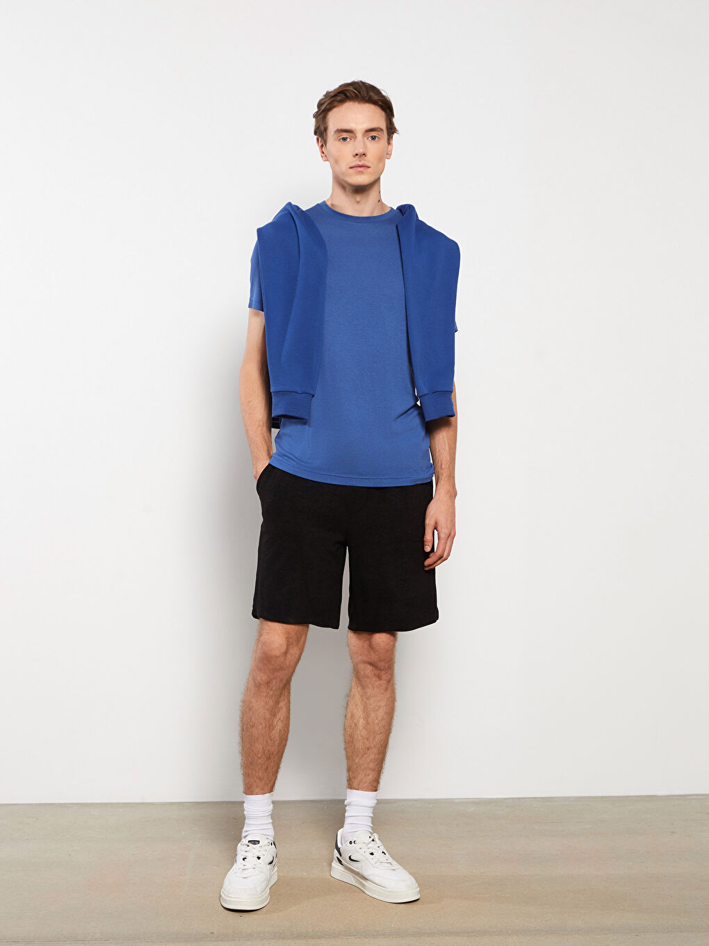 Slim Fit Binding Detail Men's Shorts -S33185Z8-CVL