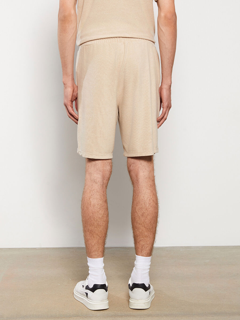 Bej Slim Fit Beli Bağlama Detaylı Erkek Şort-4