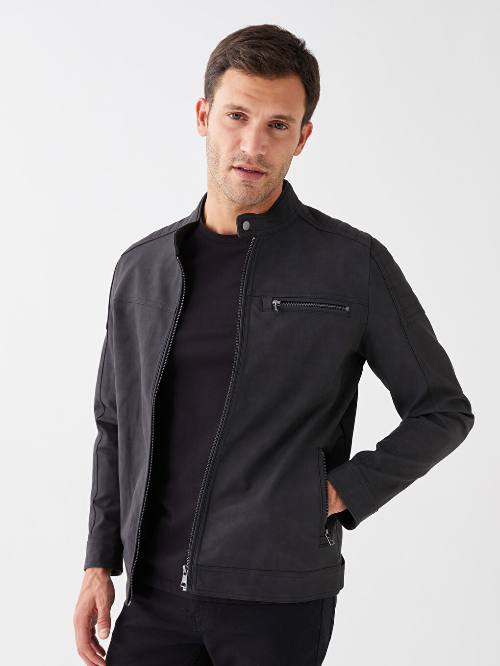 Siyah Standart Kalıp Dik Yaka Erkek Deri Görünümlü Mont-1