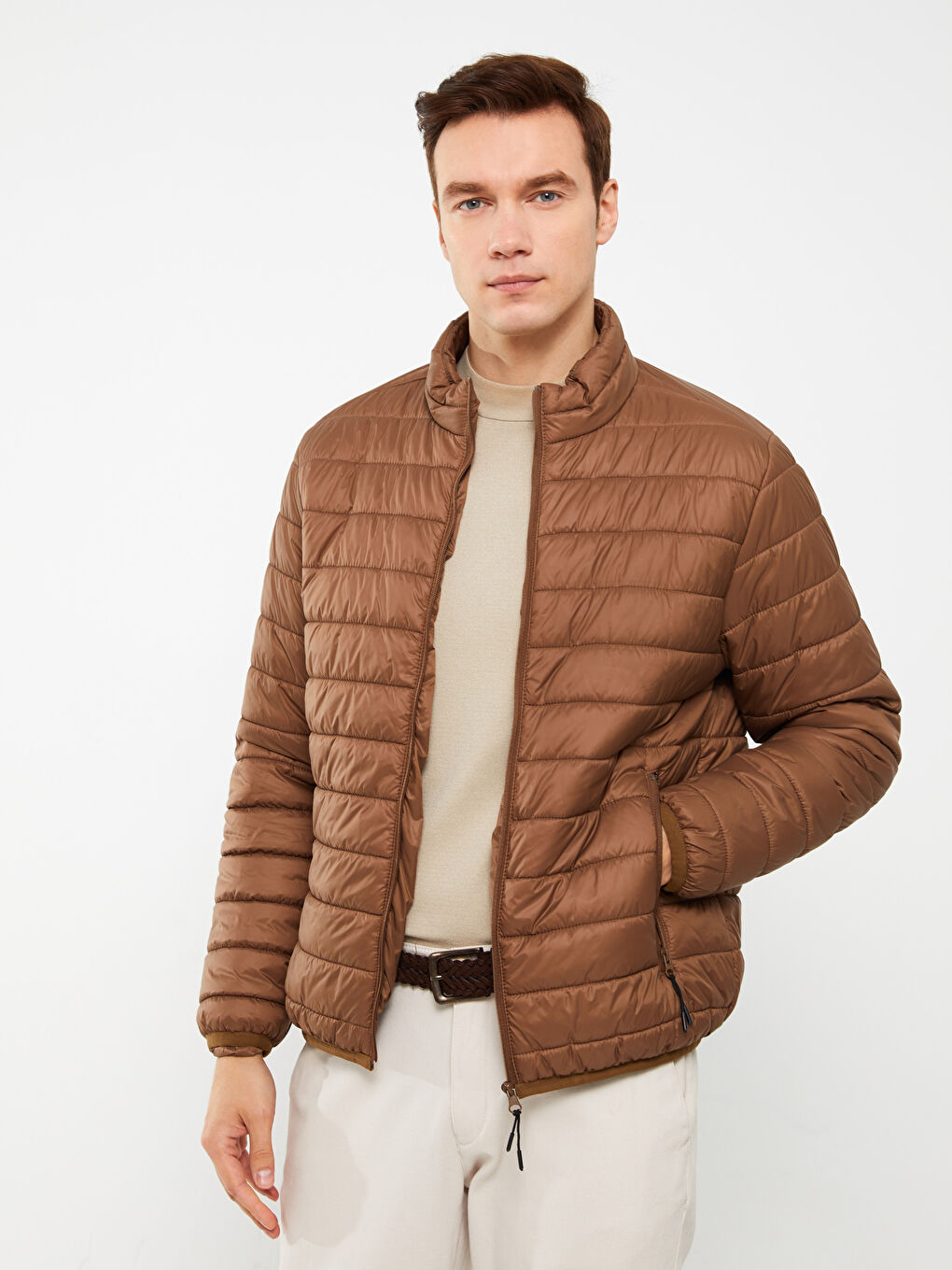 بالطو منتفخ بياقة قمع للرجال بمقاس عادي