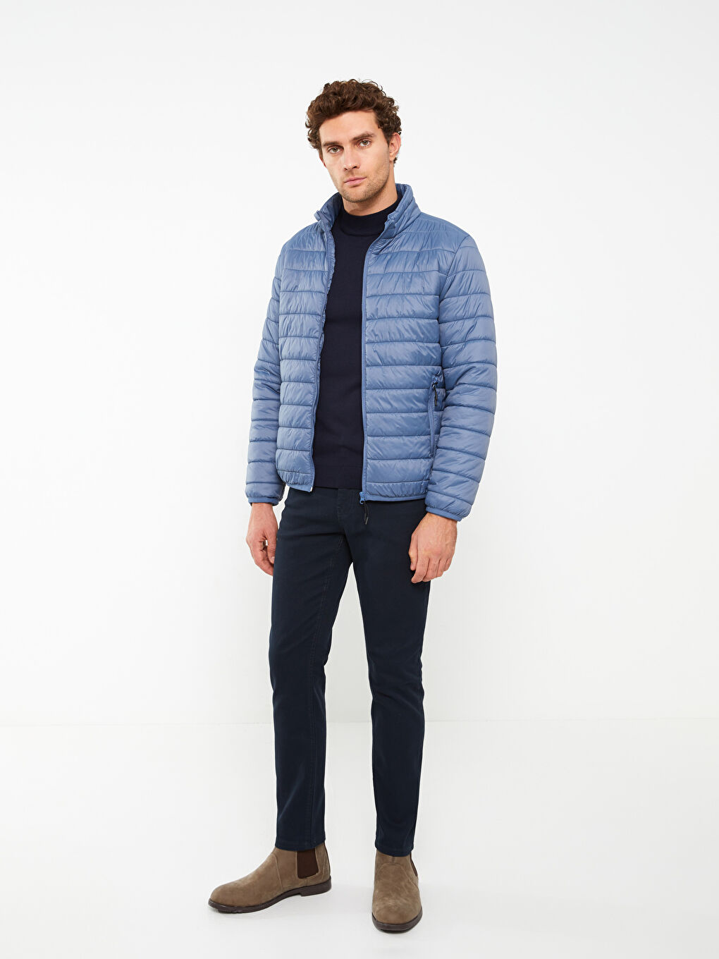 Мужской пуховик стандартного кроя с воротником-трубой-1