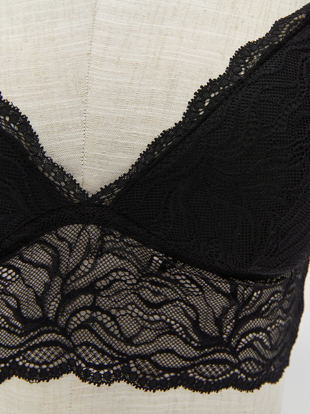 LCW DREAM Siyah Balensiz Dolgusuz Dantelli Bralet - 2
