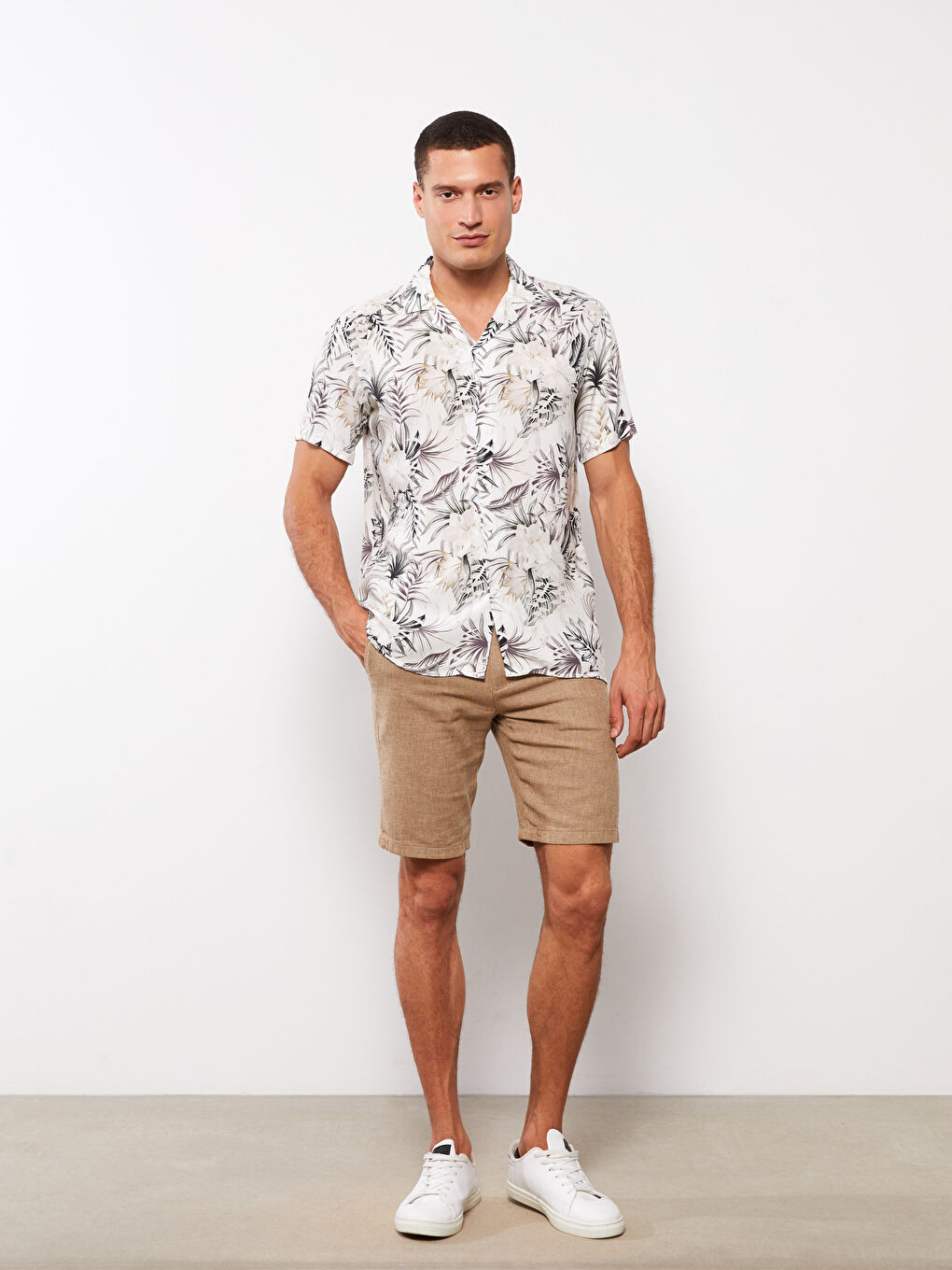 LCW Vision Loose Fit Short Sleeve Patterned Viscose Men's Shirt -S33488Z8-KE8