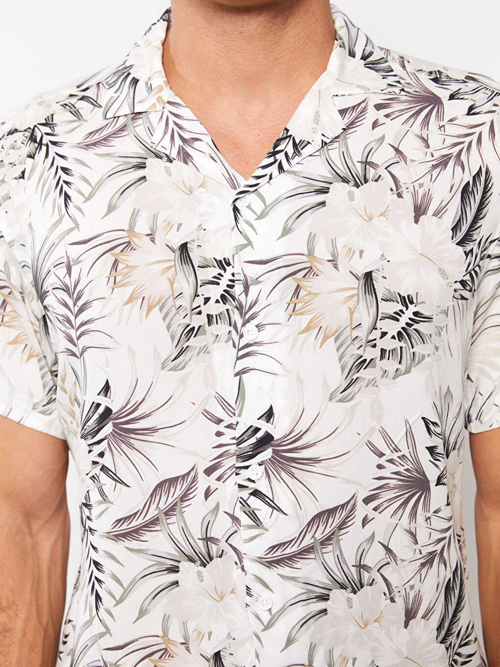 LCW Vision Loose Fit Short Sleeve Patterned Viscose Men's Shirt -S33488Z8-KE8