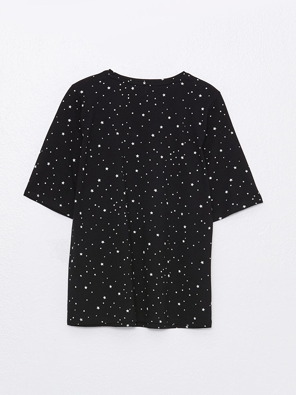 Siyah Bisiklet Yaka Desenli Kısa Kollu Kadın Tişört-6