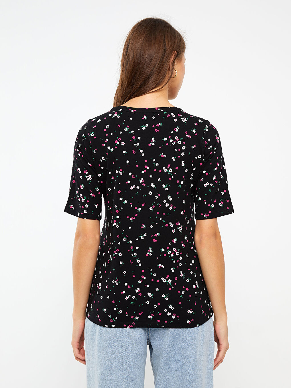 LCWAIKIKI Basic Crew Neck Floral Short Sleeve Women's T-Shirt -S33569Z8-LTQ