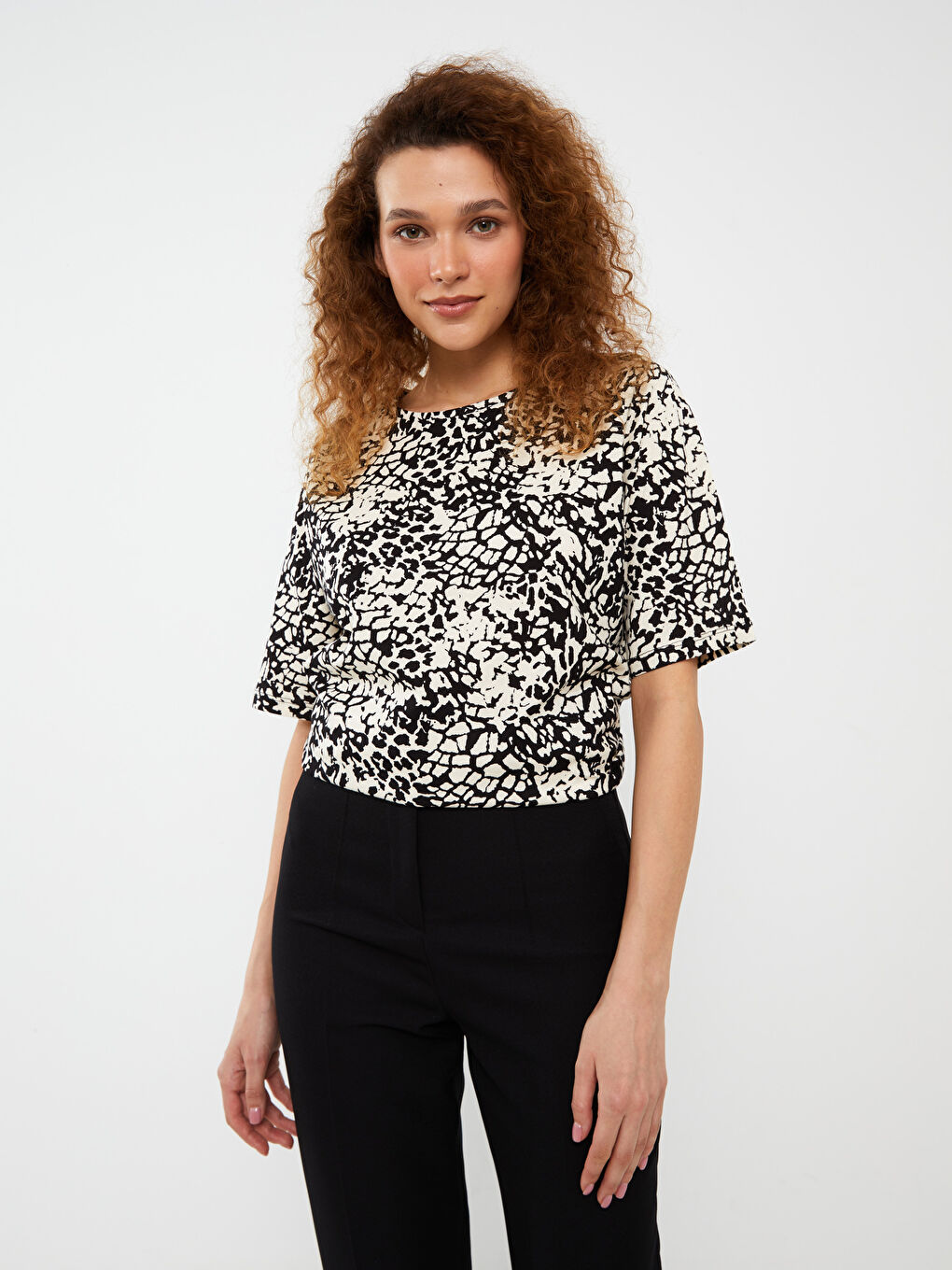 Crew Neck Patterned Short Sleeve Women's T-Shirt-1