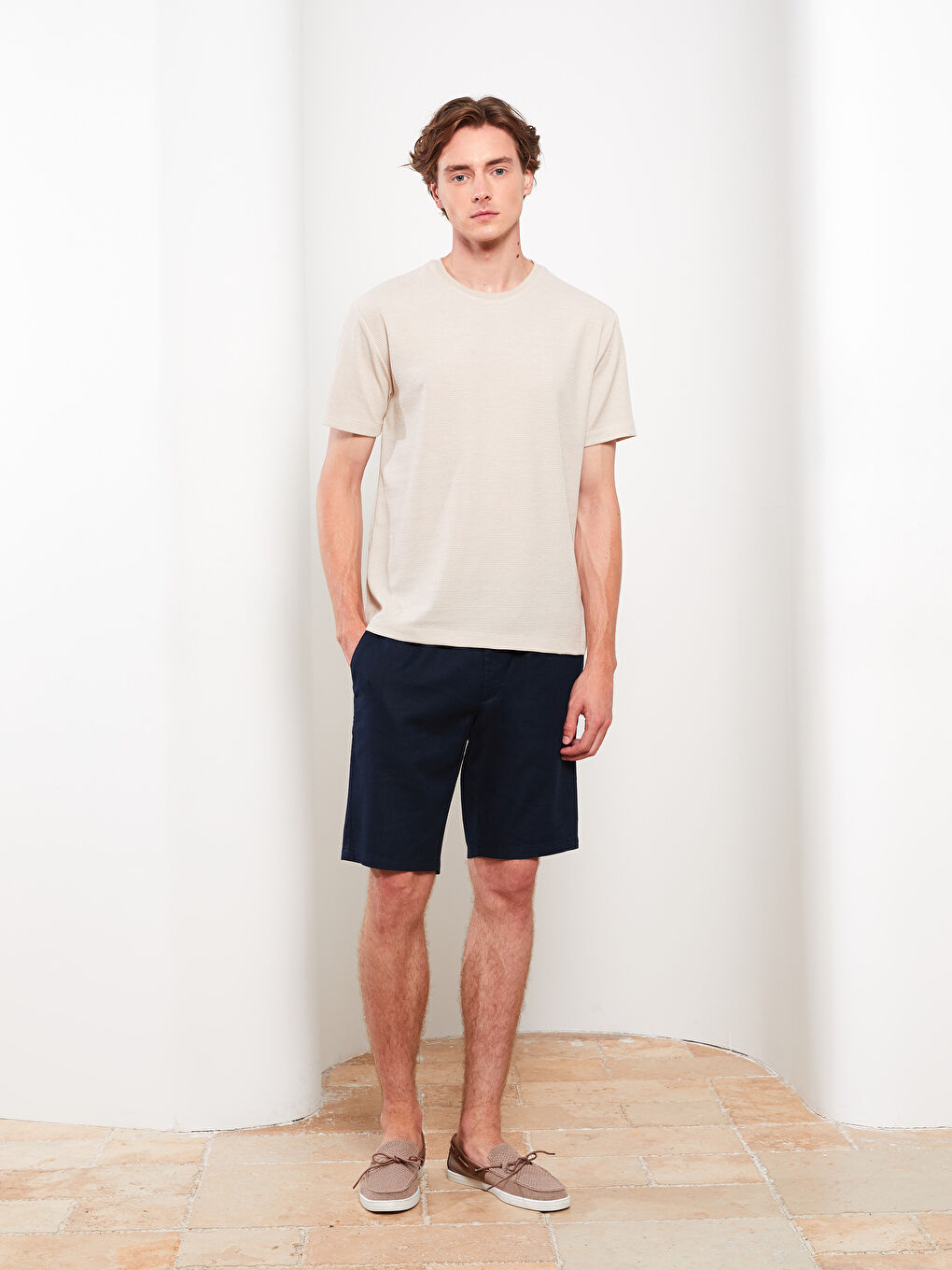 Bej Bisiklet Yaka Kısa Kollu Erkek Tişört-2